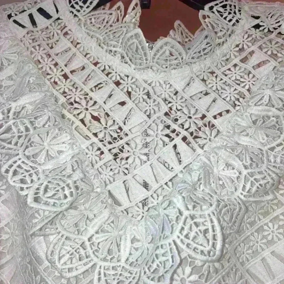 White Lace Lined Dress Poly-Cotton Beautiful Details NWOT - Picture 7 of 8